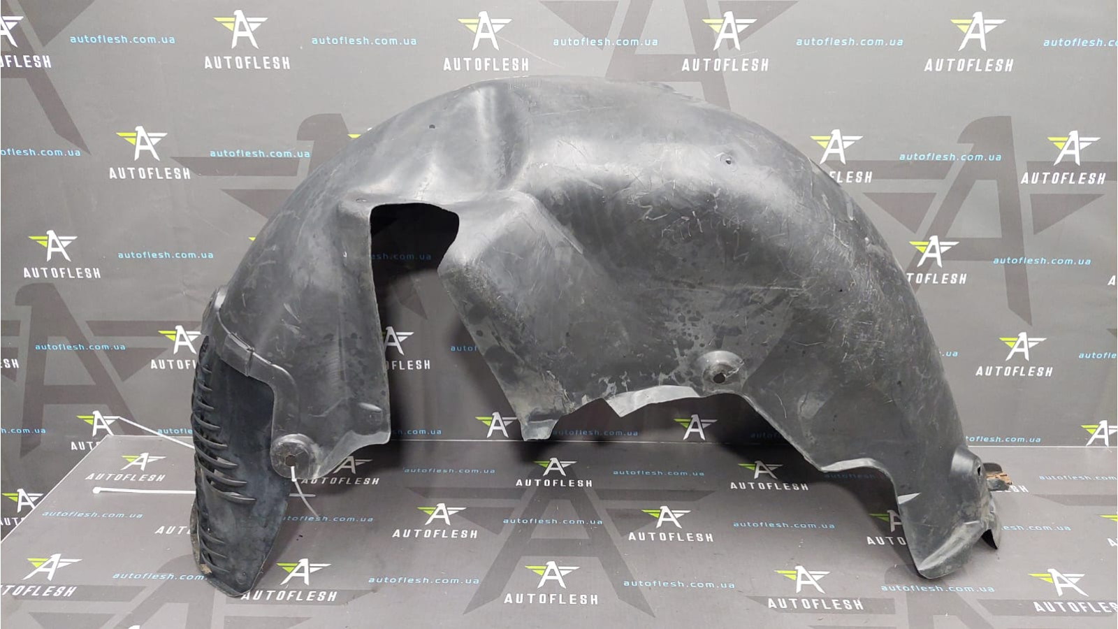 Подкрылок задний левый A2116901730, A2116981530 Mercedes E-Class W211 бу